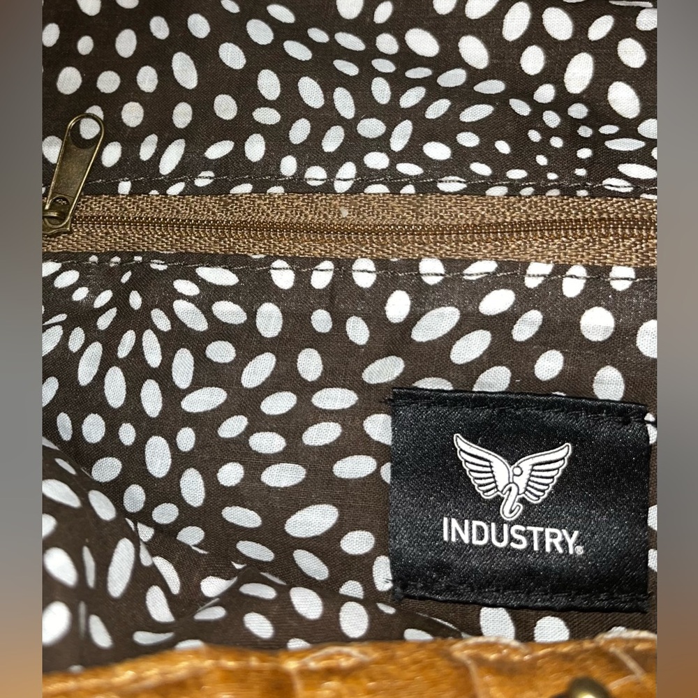 Industry Brand 18”L Woven Tote Bag NWT Brown Faux Leather BasketWeave - Picture 9 of 13